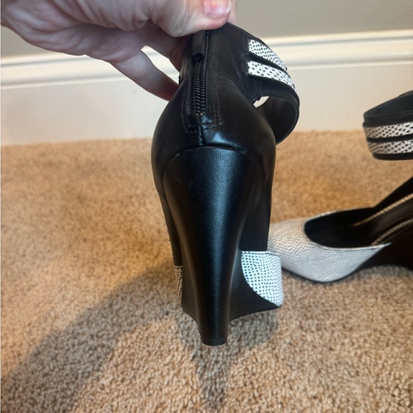 Pour la Victoire wedges - size 7 - Picture 3 of 6